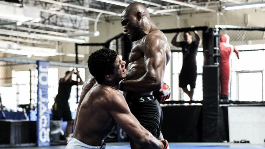 Borba Kamaru Usmana i Gilbert Burnsa dogovorena za UFC 258 